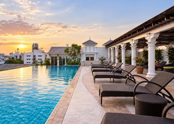Chillax Resort - SHA Extra Plus Bangkok